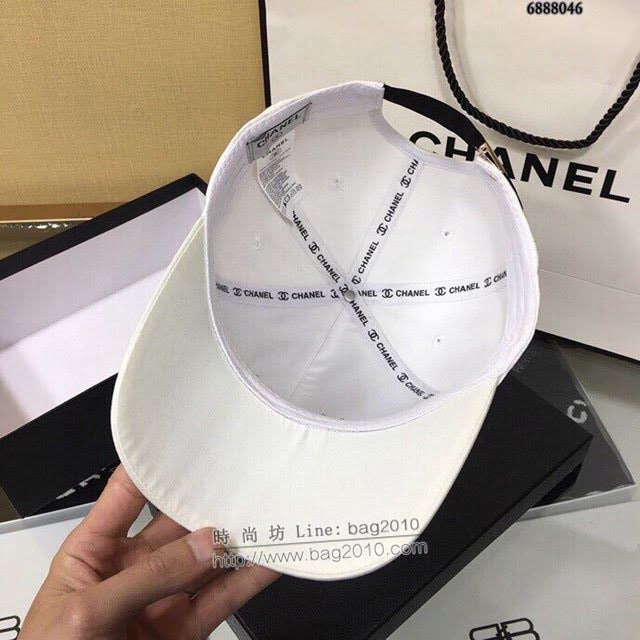 Chanel新品女士帽子 香奈兒珍珠拼接黑白鴨舌帽棒球帽  mm1415